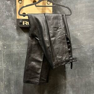 Clio Petites leather pants